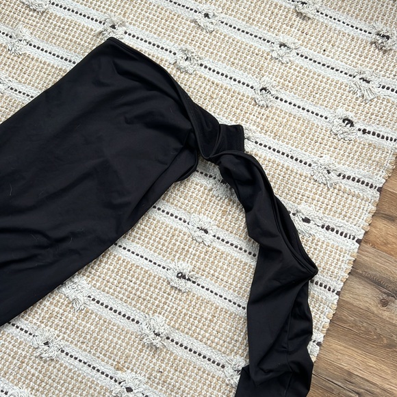 One Sleeve Black Dress - Picture 2 of 2